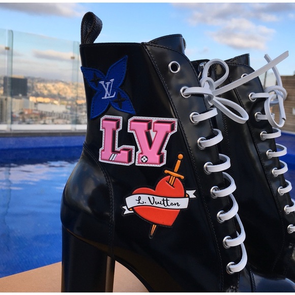 Never Used LOUIS VUITTON Star Trail Boots Size 36 - Picture 6 of 8